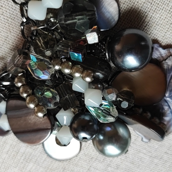 Purple Carved Purple Mother of Pearl Crystal Faux Pearls Bauble Opaline Necklace - Picture 8 of 9